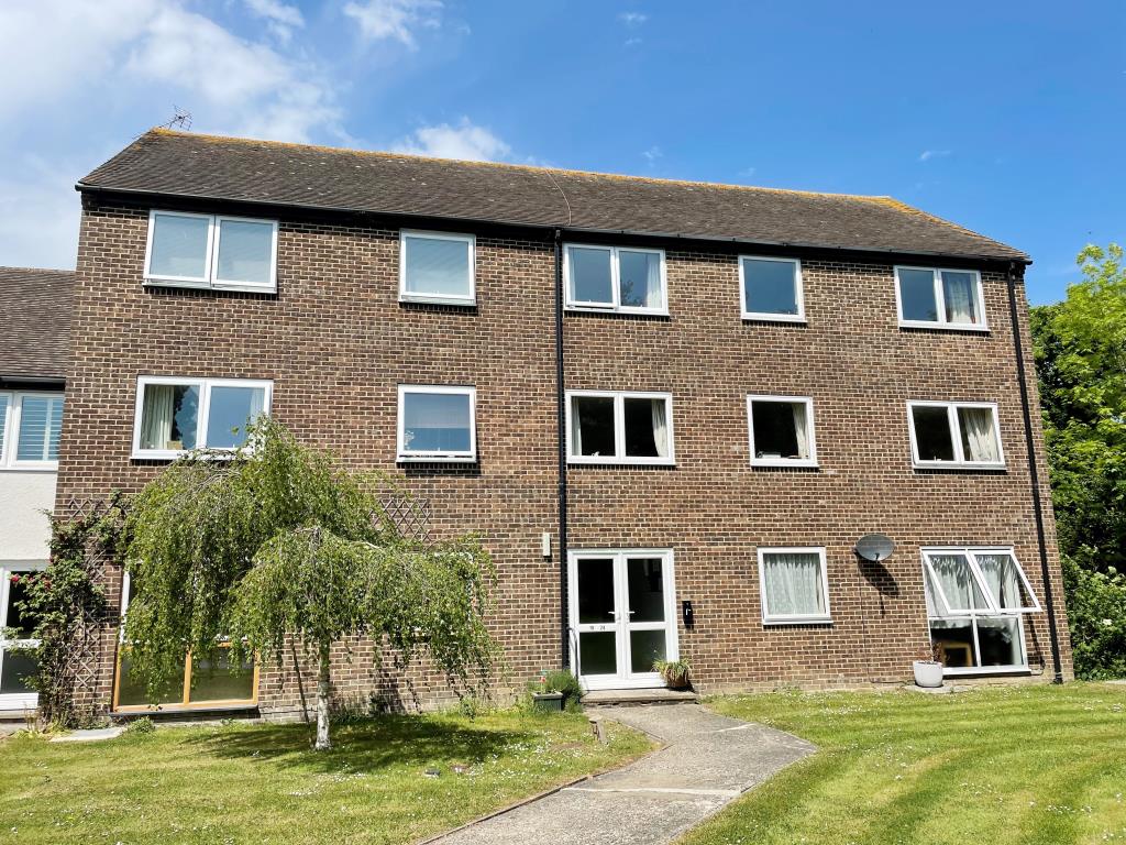 Lot: 38 - FLAT FOR INVESTMENT -